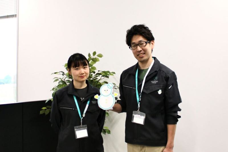 「ユーキ」を紹介するスタッフの写真