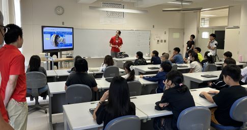 札幌市立丘珠小学校で航空とSDGsを題材としたプログラミング教育を実施しました